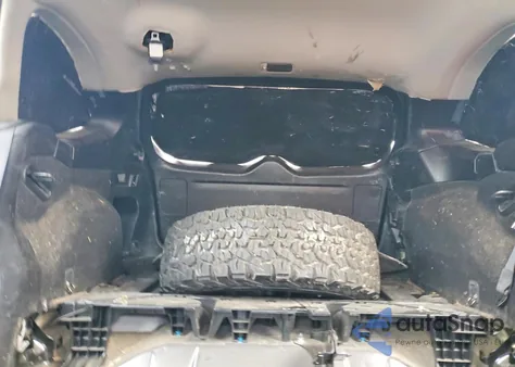 2017 Subaru Outback 2.5I Premium z USA, uszkodzony, nr VIN 4S4BSACC2H3432125